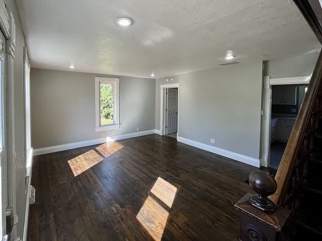 315 Walnut St #1 - Photo 4 of 17