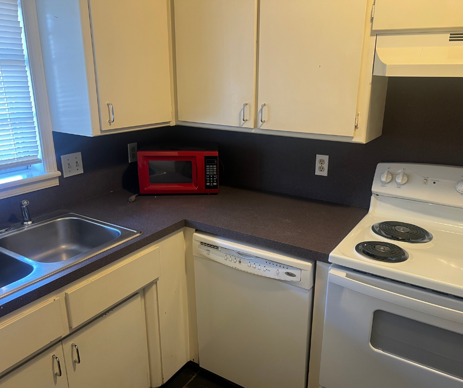 2820 O Street South #1 - Photo 4 of 10