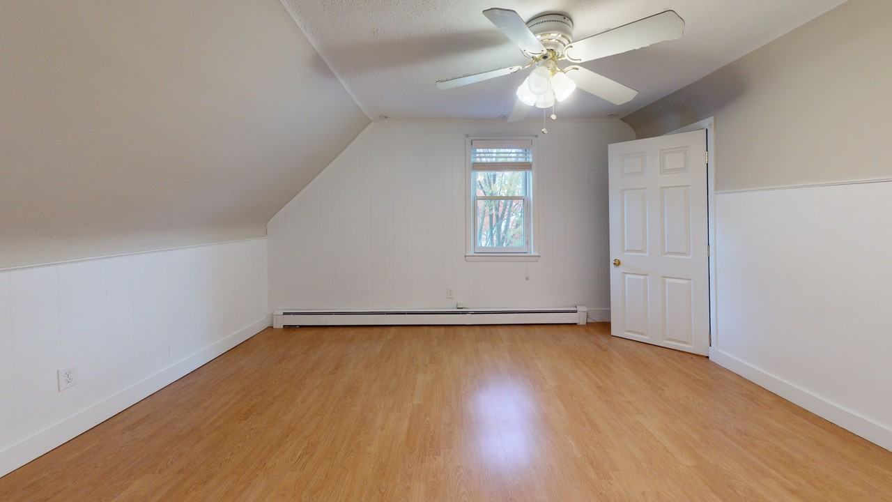 310 Lowell St #1 - Photo 5 of 29