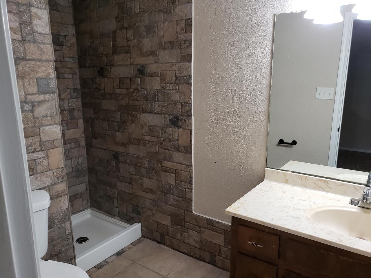 530 N Burk St #C - Photo 4 of 10