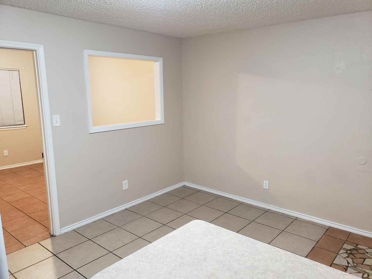 530 N Burk St #C - Photo 6 of 10