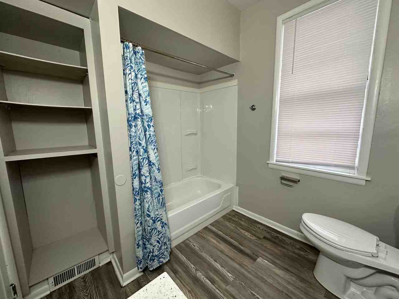 721 5th Avenue #1 - Photo 7 of 15