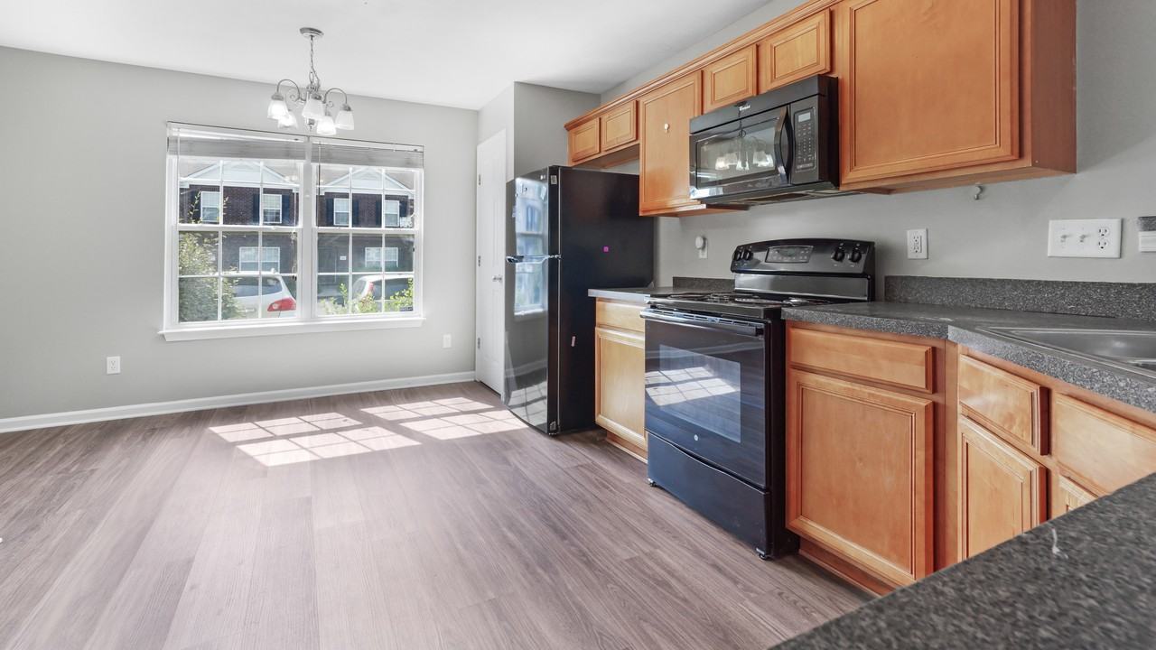 3130 George Buchanan Dr #1 - Photo 6 of 17