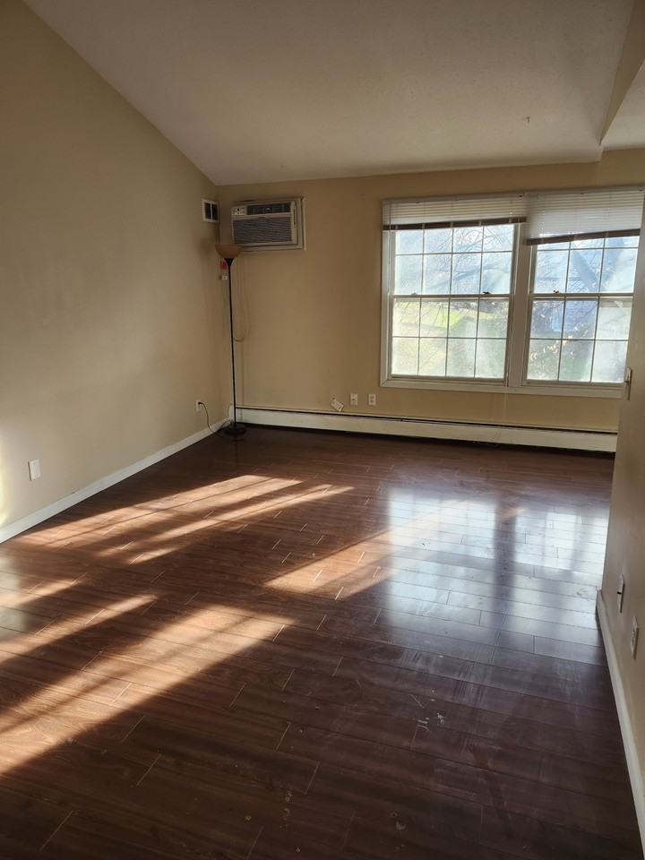 825 825 Old Settlers TrailApt. 5 #1 - Photo 5 of 10