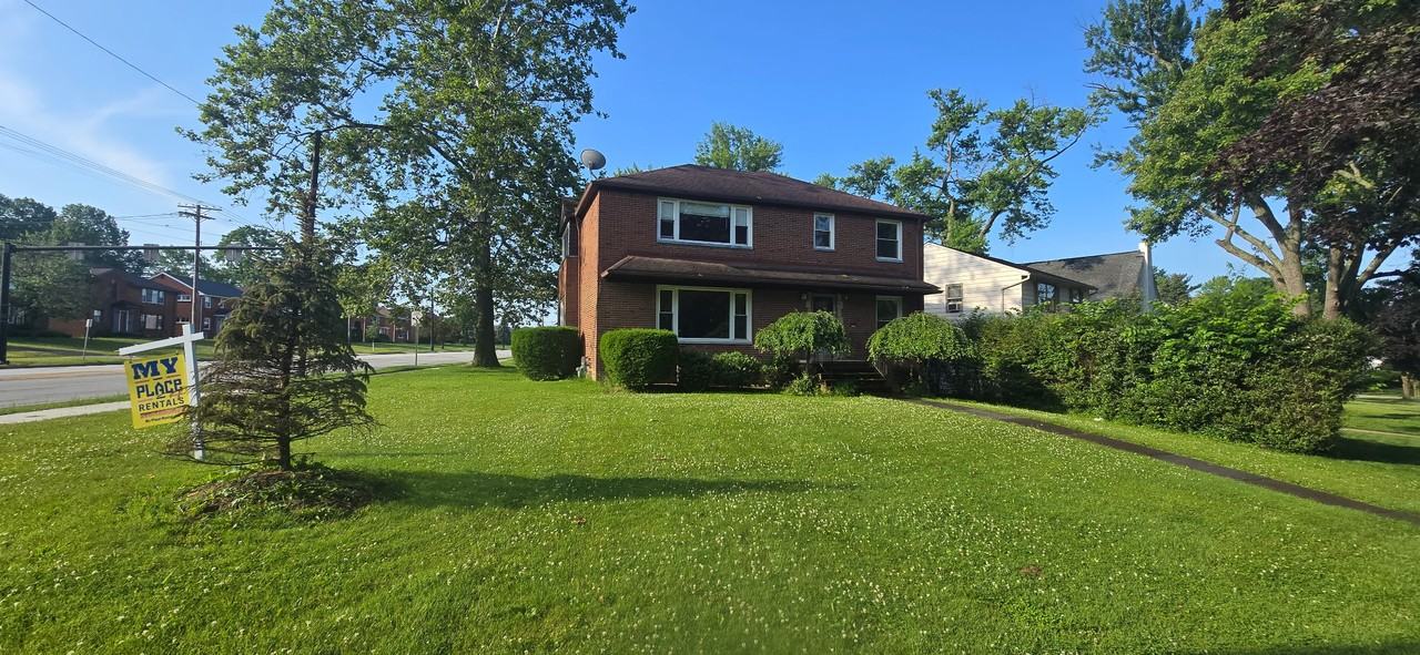 3982 Meadowbrook Boulevard #UP - Photo 2 of 9