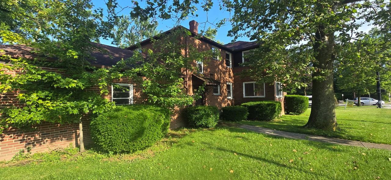 3982 Meadowbrook Boulevard #UP - Photo 3 of 9