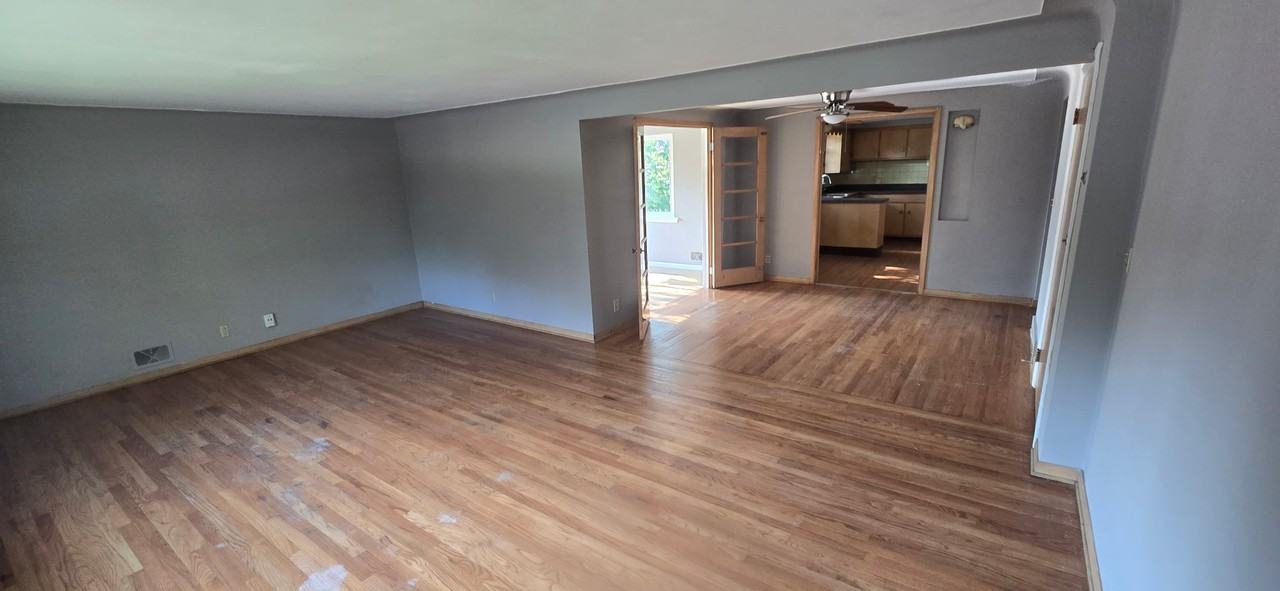 3982 Meadowbrook Boulevard #UP - Photo 5 of 9