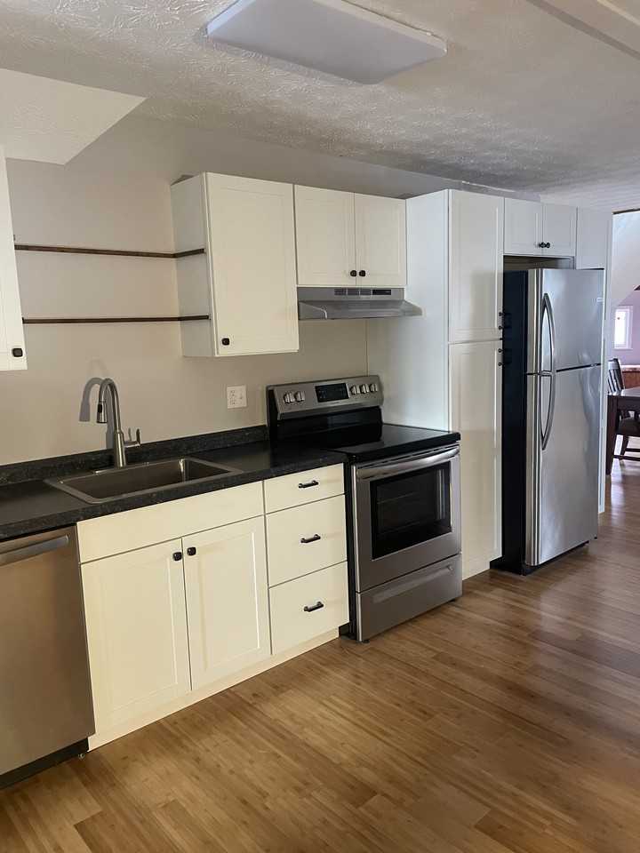 1439 6th Ave #1 - Photo 3 of 45