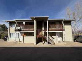 featured image of 1185 35th St #2