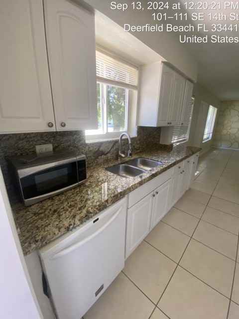 1325 Se 1st Ter #1 - Photo 5 of 32