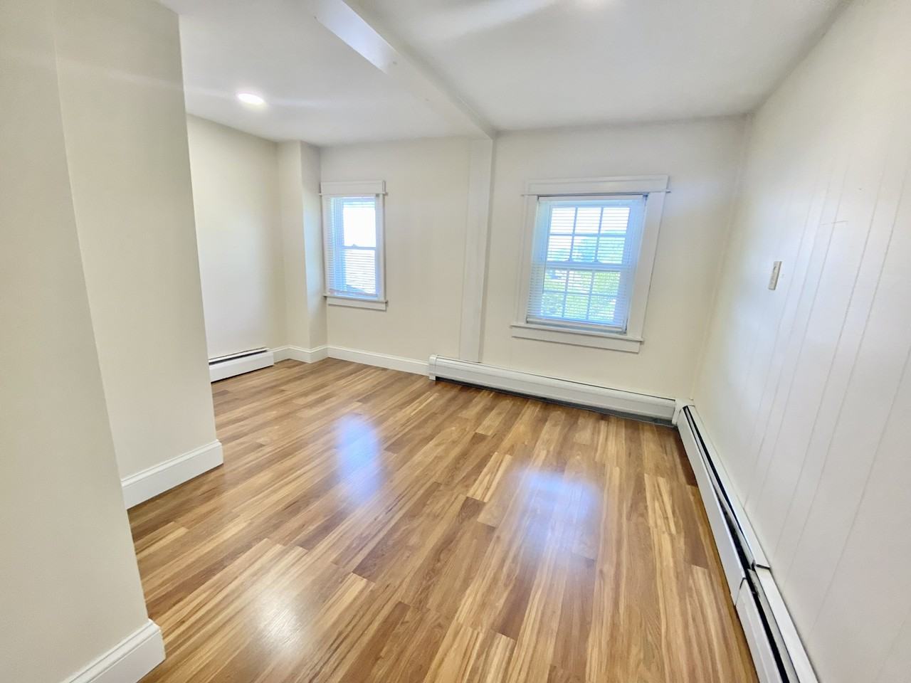 37 Middle St #2 - Photo 6 of 15