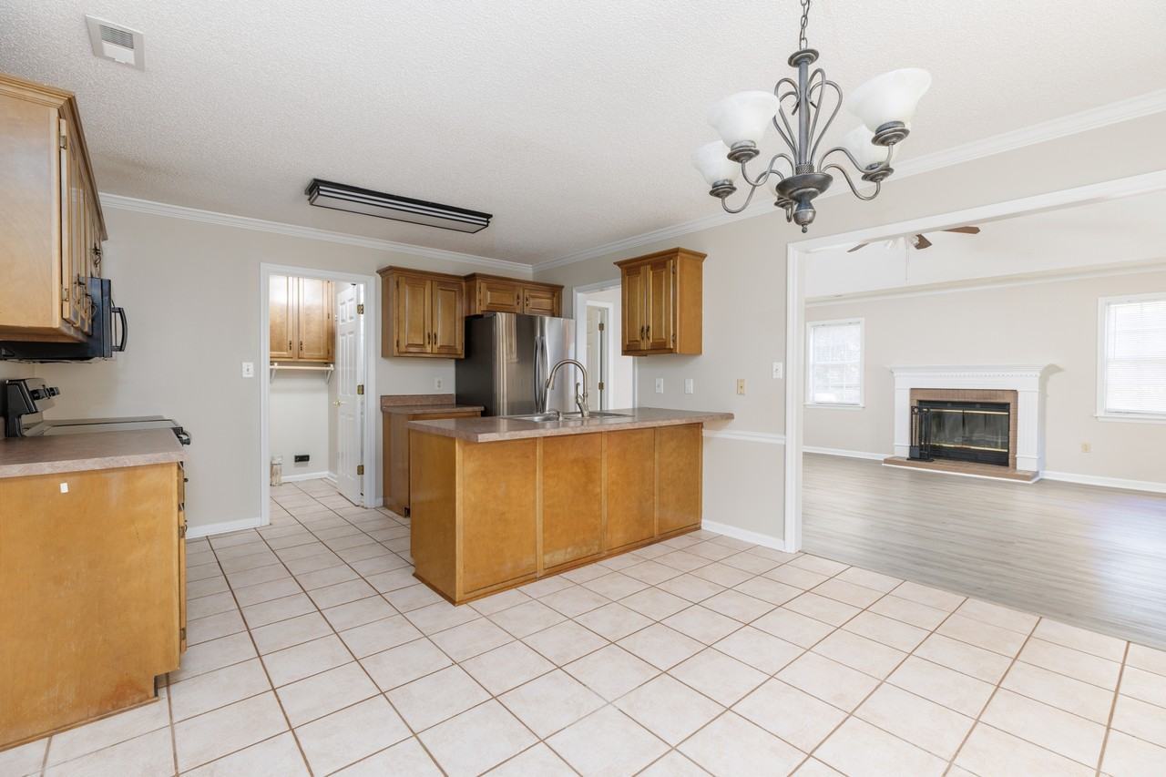 104 Progress Ln #1 - Photo 7 of 16