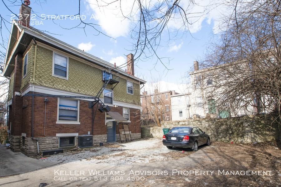 2372 Stratford Avenue #1 - Photo 2 of 25