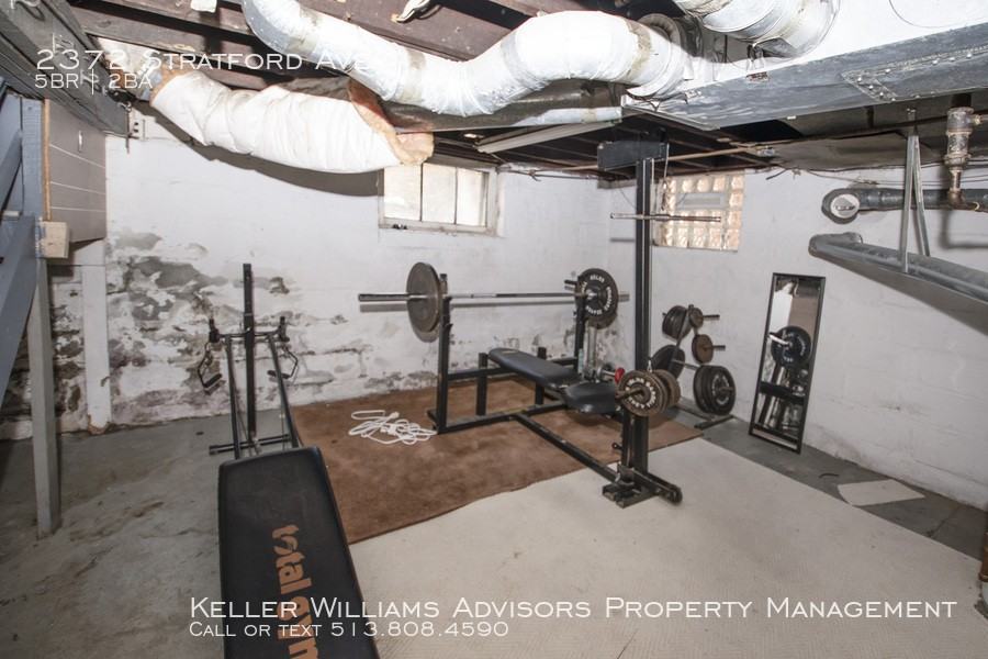 2372 Stratford Avenue #1 - Photo 3 of 25