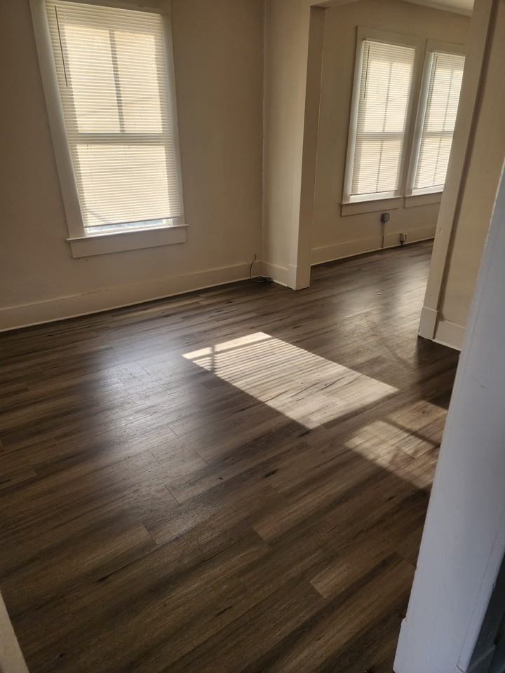 666 West Robinson Street #666 - Photo 5 of 12