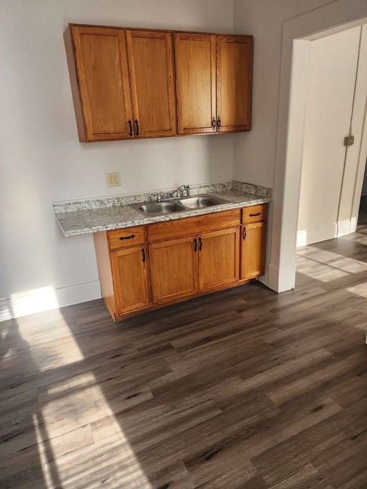 666 West Robinson Street #666 - Photo 7 of 12