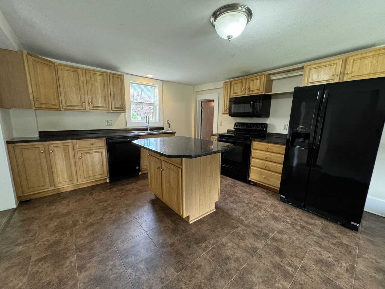 28 School Street #1 - Photo 4 of 18