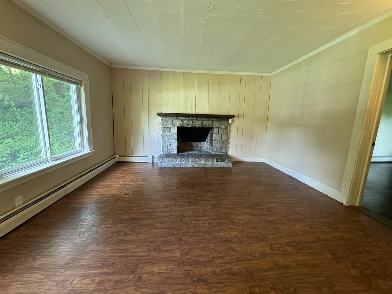 180 Amherst Rd #1 - Photo 5 of 18