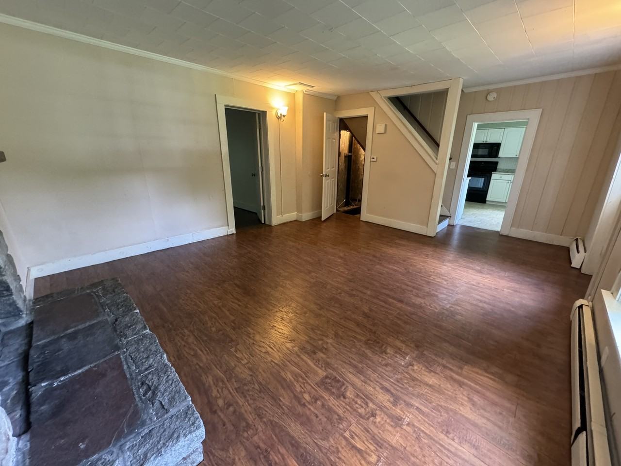 180 Amherst Rd #1 - Photo 6 of 18