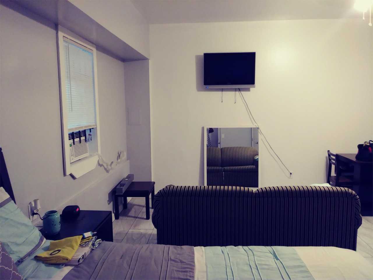 Arlington Circle NW - Studio One #1 - Photo 5 of 15