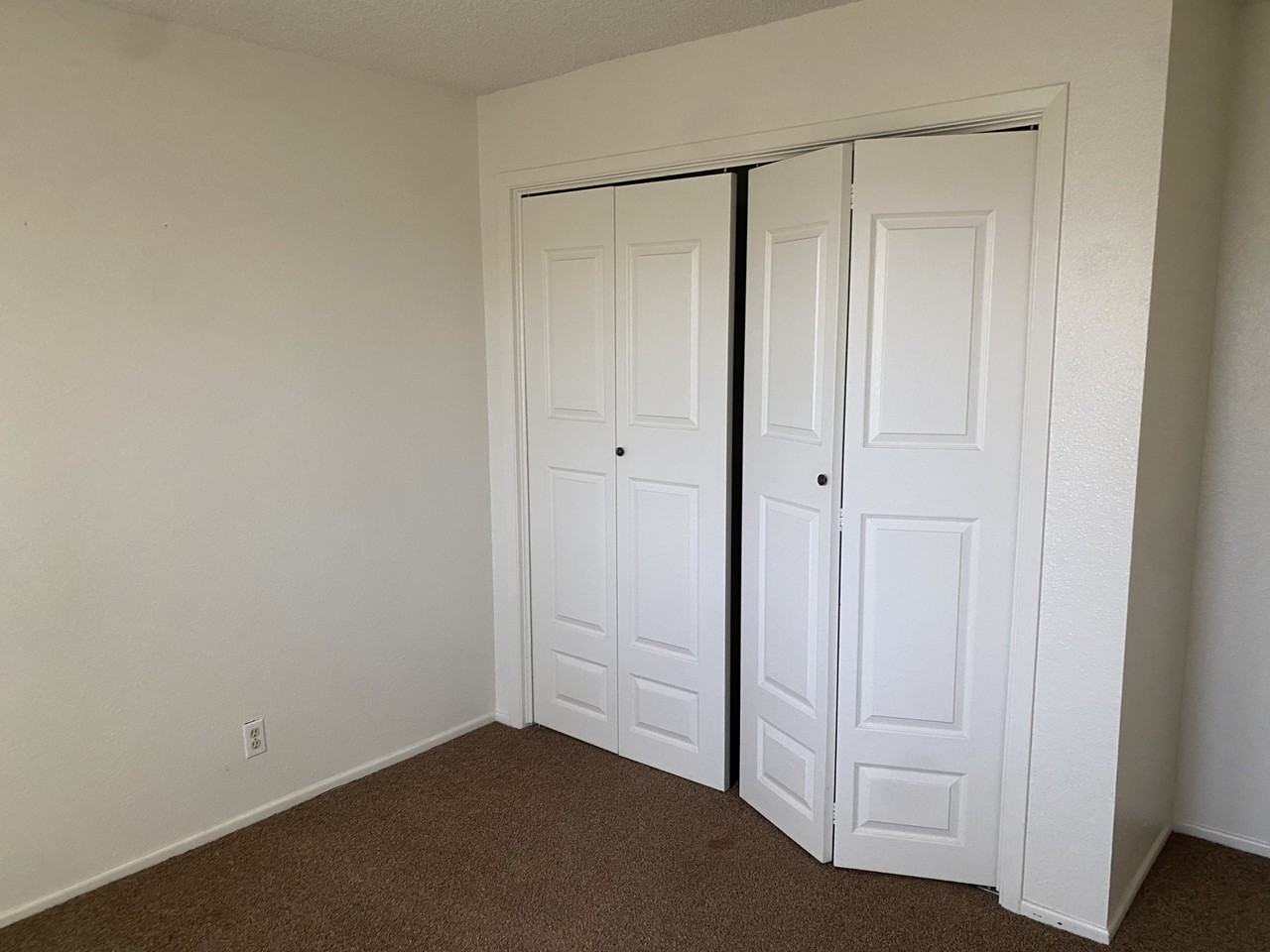 309 N 1st St #1 - Photo 6 of 43