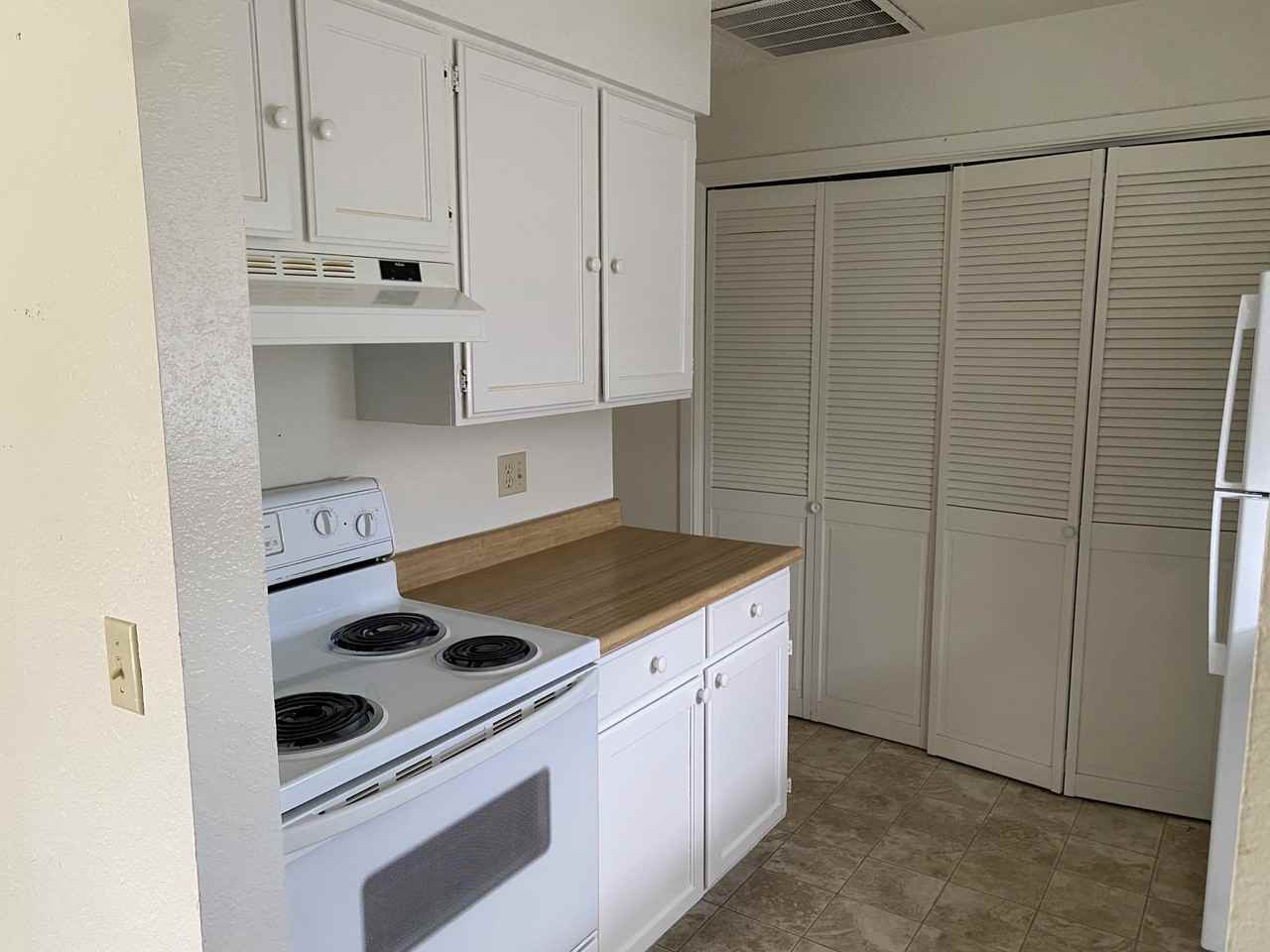 309 N 1st St #1 - Photo 3 of 43