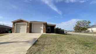 2200 Indian Trl #B - Photo 1 of 1