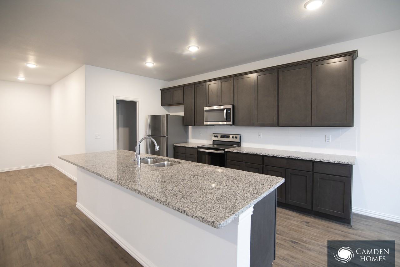 2336 Brandon Street - Photo 2 of 15