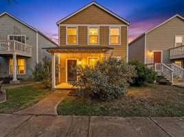 featured image of 320 Trestle Tree #1