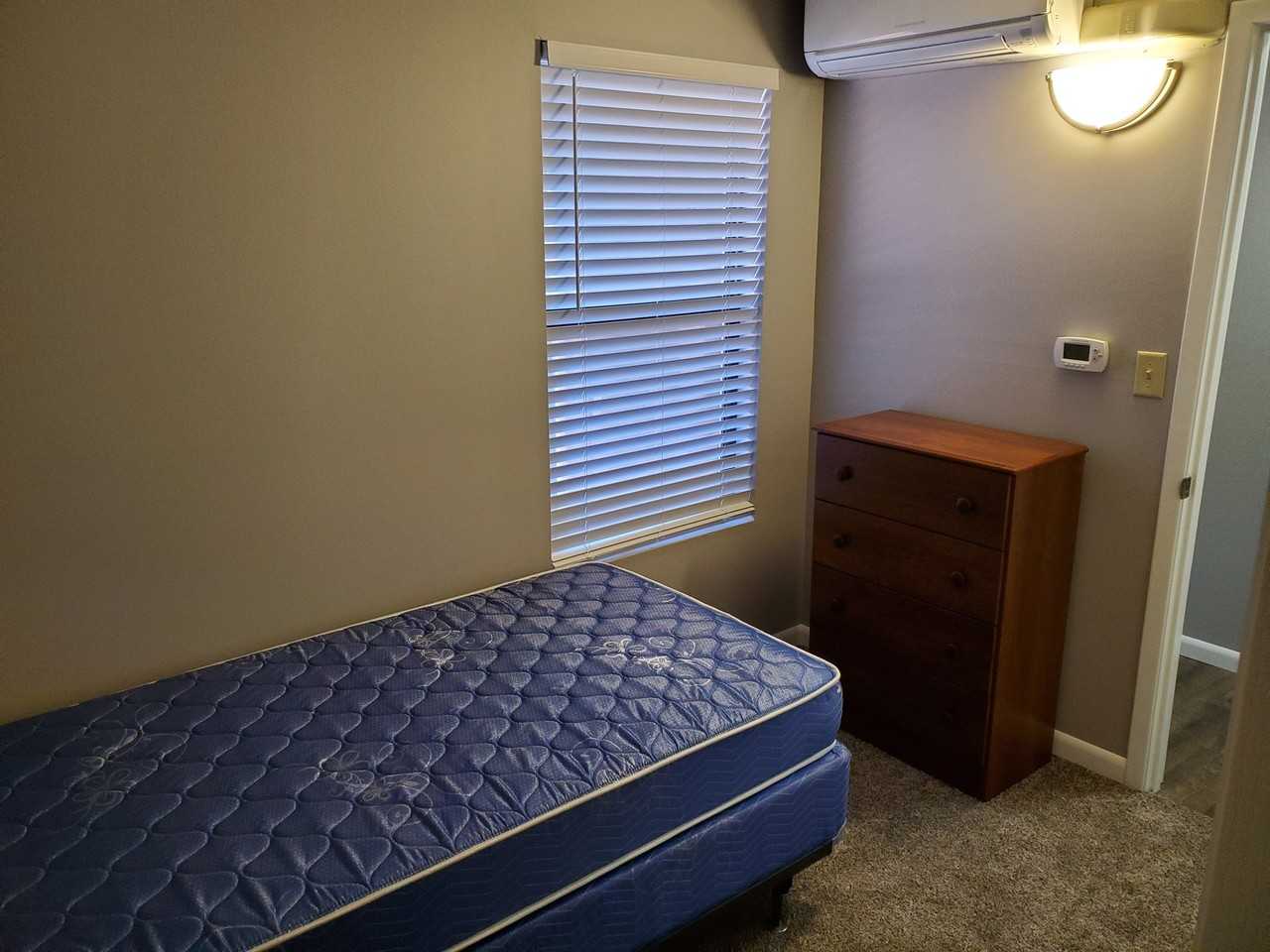 901 901 West Springfield AvenueBailey Apartments - Photo 4 of 10