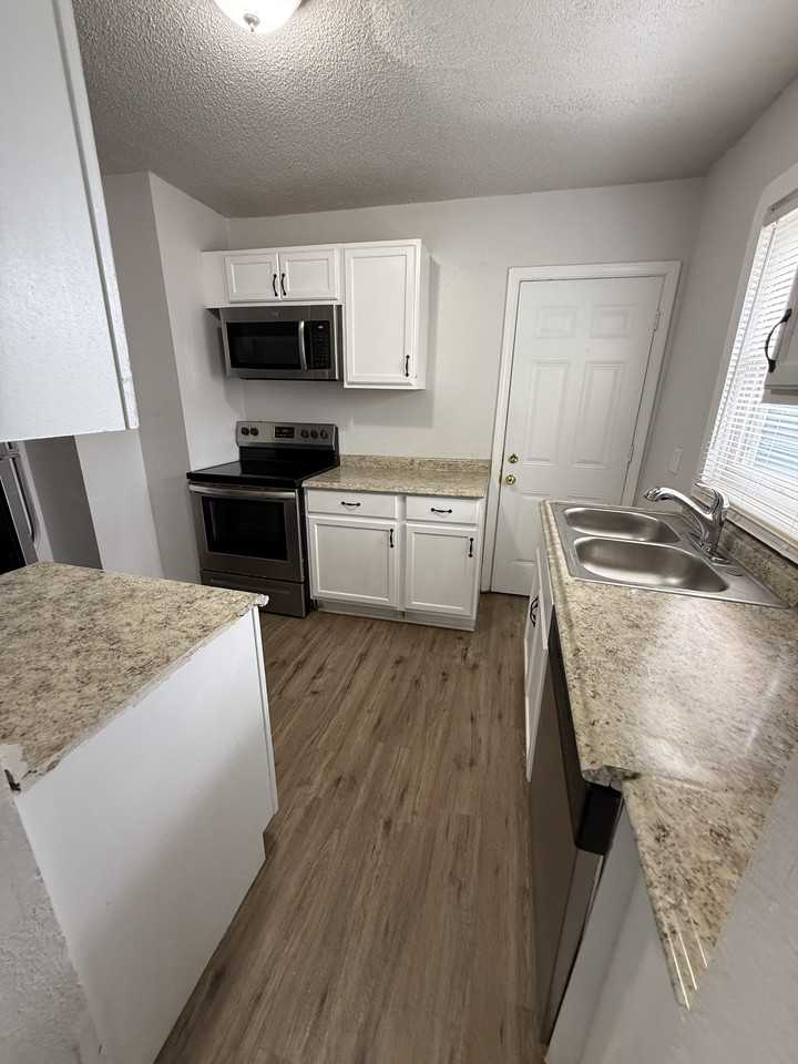 4229 Virginia Ave #A - Photo 5 of 11