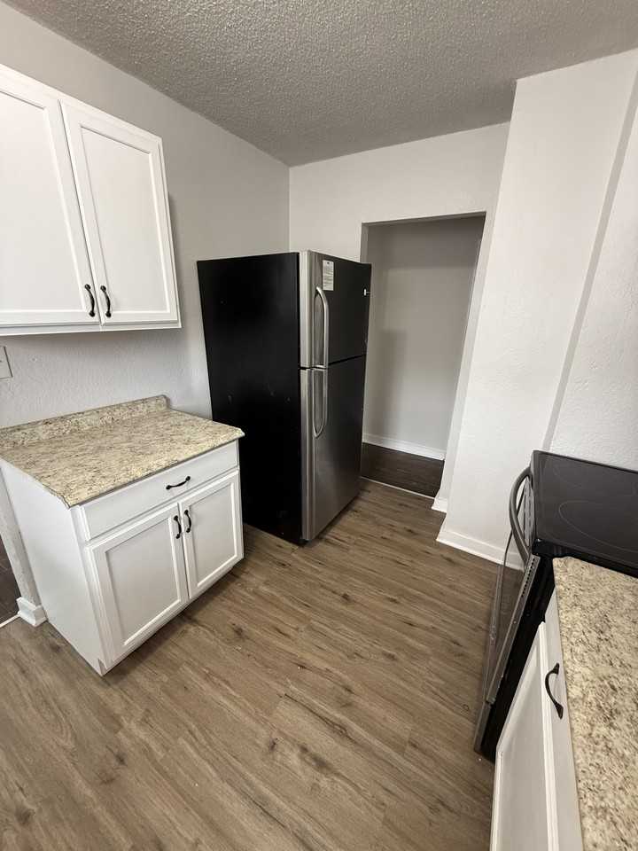 4229 Virginia Ave #A - Photo 6 of 11