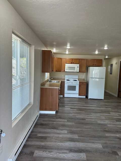 706 Darby St #A - Photo 2 of 15