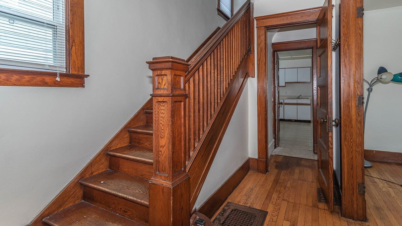 821 Dewey Avenue #1 - Photo 5 of 44