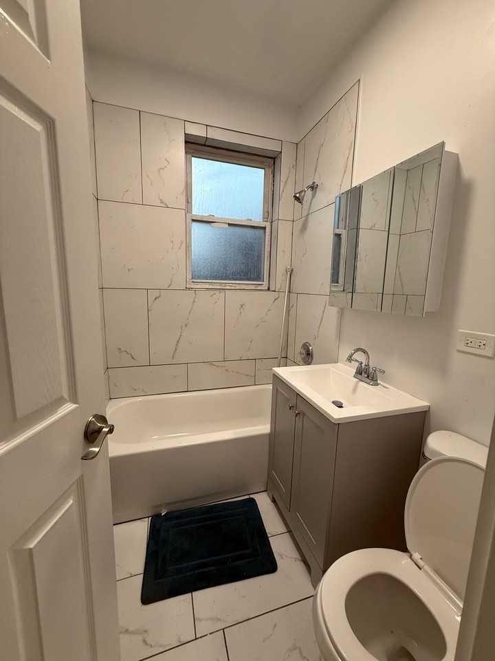 6930 South Green Street #1S - Photo 4 of 10