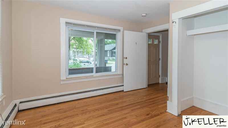 914 Woodlawn Avenue #1 - Photo 5 of 41