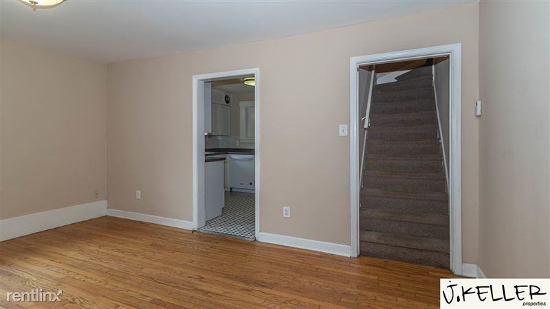 914 Woodlawn Avenue #1 - Photo 6 of 41