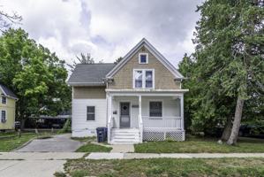 featured image of 831 Brookwood Place #1