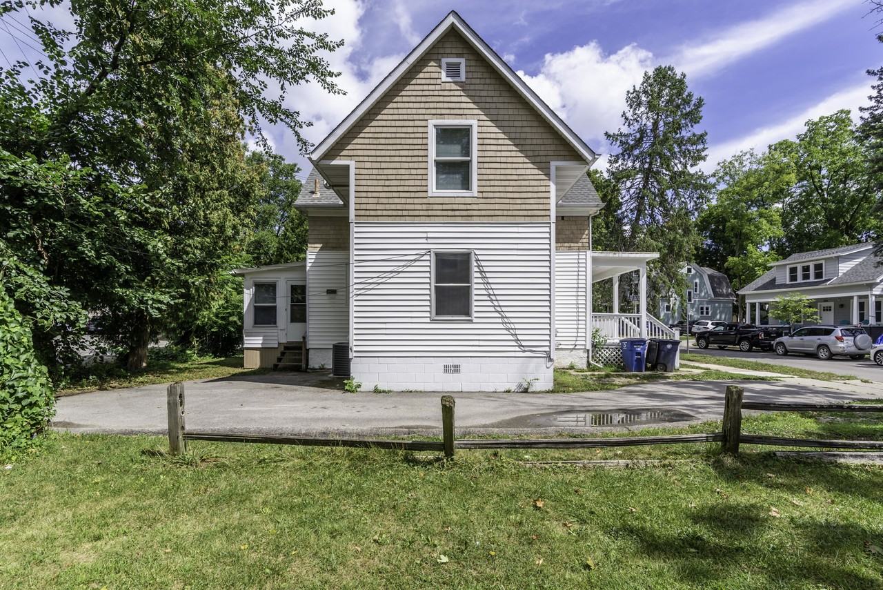 831 Brookwood Place #1 - Photo 5 of 50