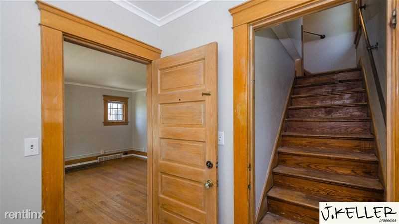 914 Sybil St #1 - Photo 6 of 50