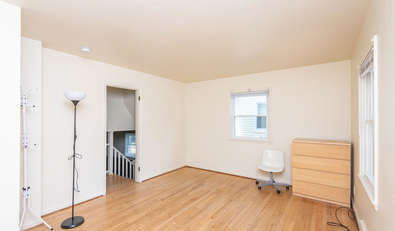 903 Sylvan Avenue #1 - Photo 5 of 45