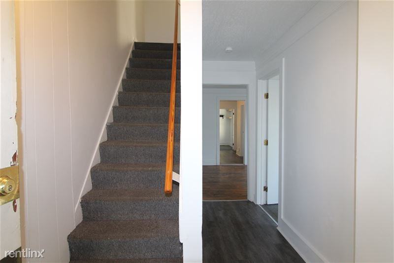 809 S Division St #1 - Photo 3 of 23