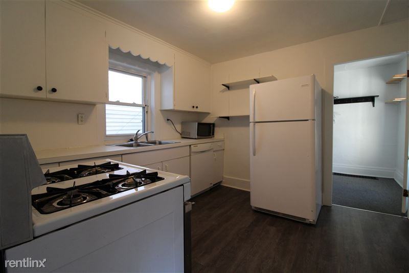 809 S Division St #1 - Photo 6 of 23