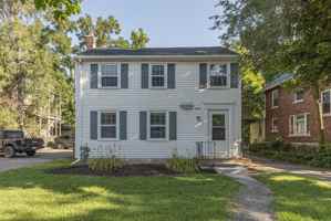 featured image of 909 East Ann Street #1