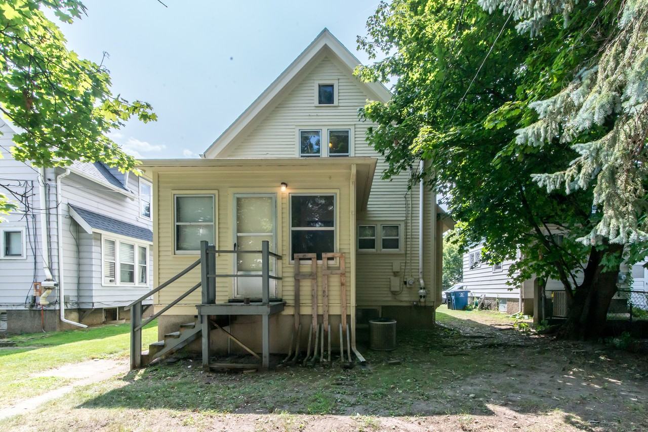 111 Adams Ave #1 - Photo 4 of 38