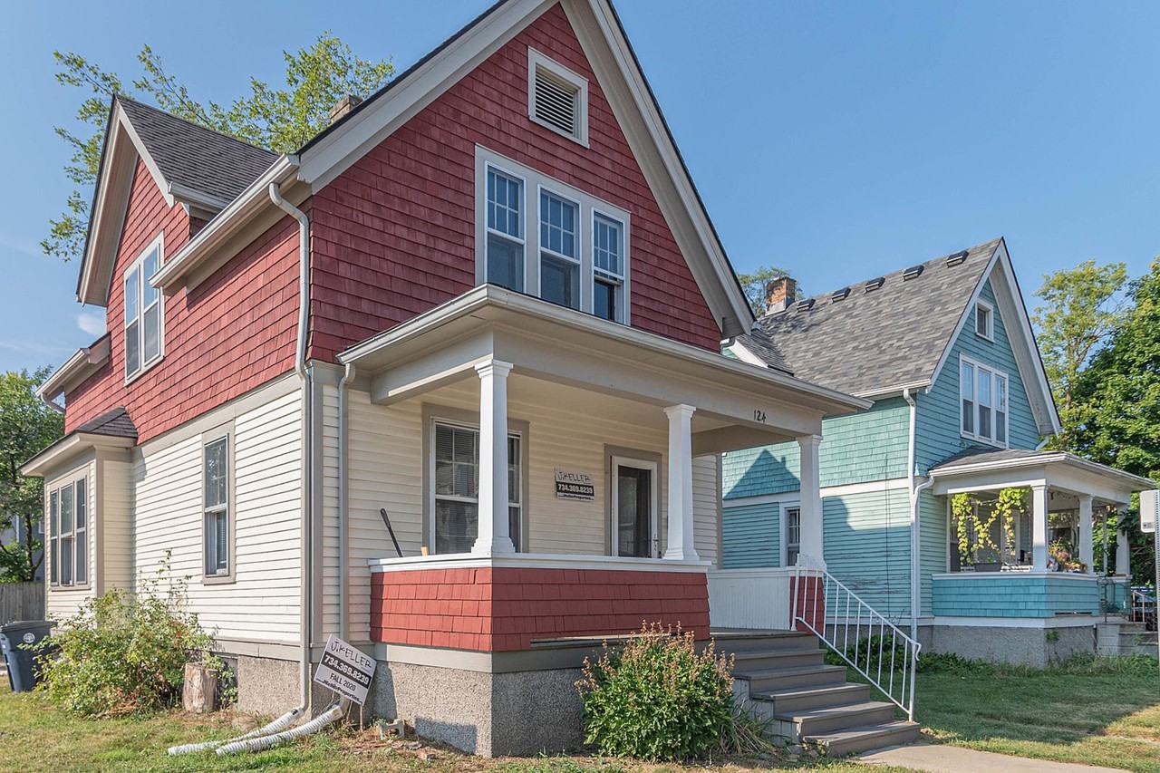 124 Adams Ave #1 - Photo 3 of 29