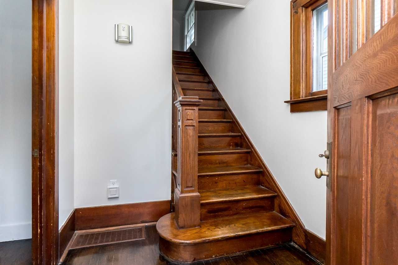 1014 Woodlawn Ave #1 - Photo 4 of 42