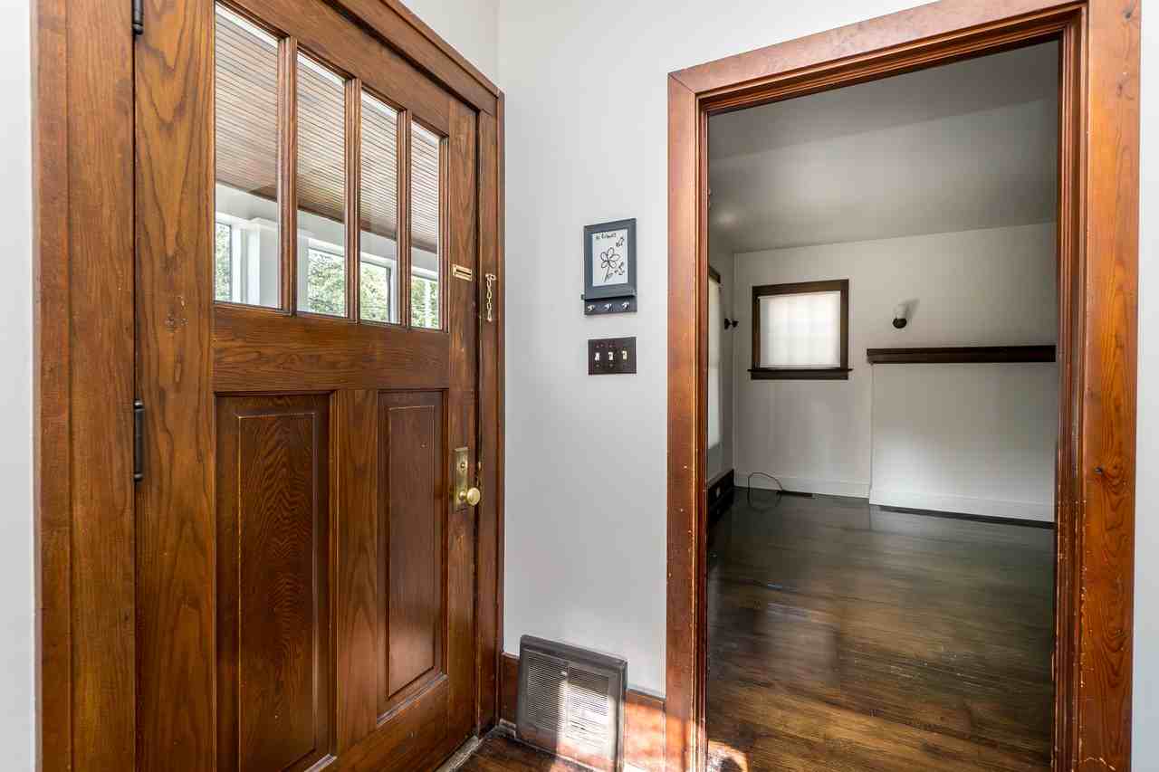 1014 Woodlawn Ave #1 - Photo 5 of 42