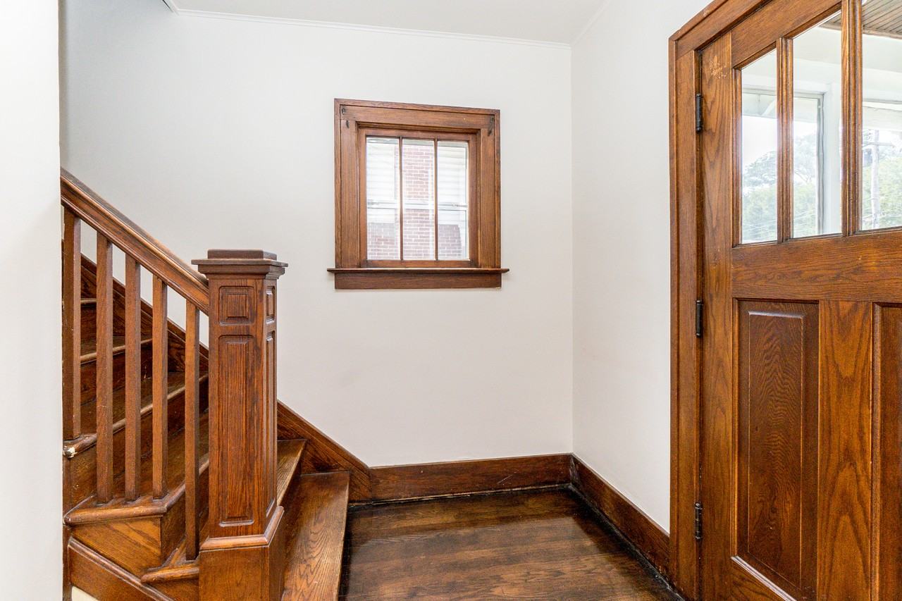 1014 Woodlawn Ave #1 - Photo 6 of 42
