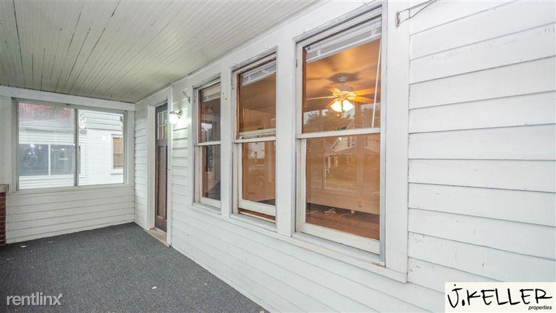 930 Woodlawn Avenue #1 - Photo 7 of 39